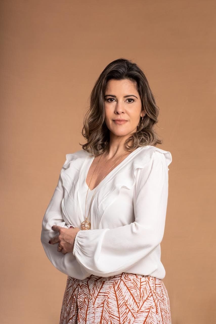 Profa. Renata Nunes Barros